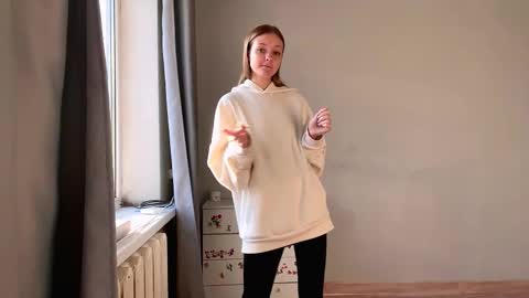 Ella online show from 11/17/25, 06:08