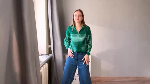 Ella online show from 11/25/25, 07:08