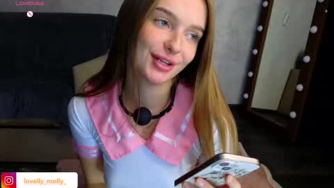 Molly online show from 12/04/25, 04:48