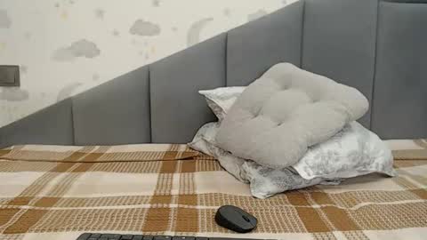 lovellykitty online show from 10/14/25, 06:36