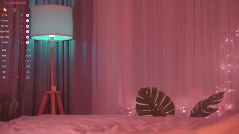 Snapshot of lovellynelly chatting on 01/14/25, 04:29 Nelly online show from 01/14/25, 04:29