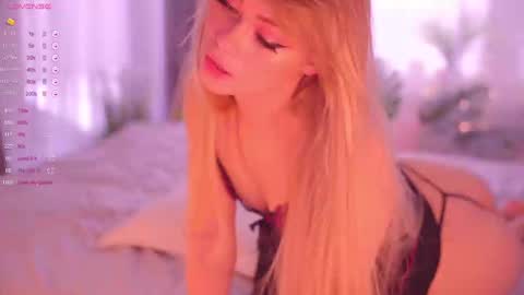 Snapshot of lovellynelly chatting on 02/24/25, 02:48 Nelly online show from 02/24/25, 02:48