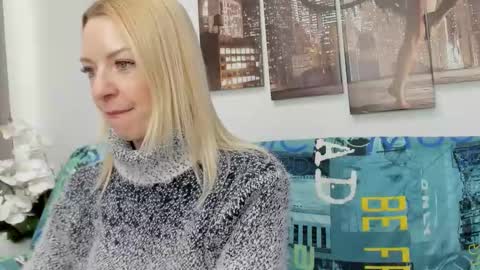 lovely__audrey online show from 02/24/26, 08:34