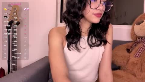 Snapshot of lovely_allys chatting on 01/06/26, 11:40 Allyson 3 online show from 01/06/26, 11:40
