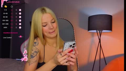 Jenny online show from 11/24/25, 10:48