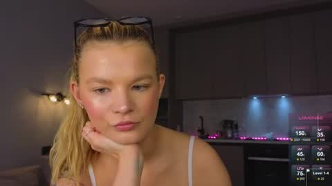 Jenny online show from 06/12/26, 04:22
