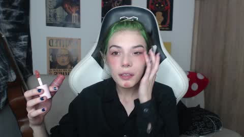 Cassie online show from 12/17/24, 10:43