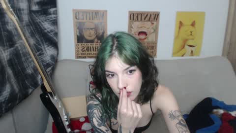 Cassie online show from 01/07/25, 01:38