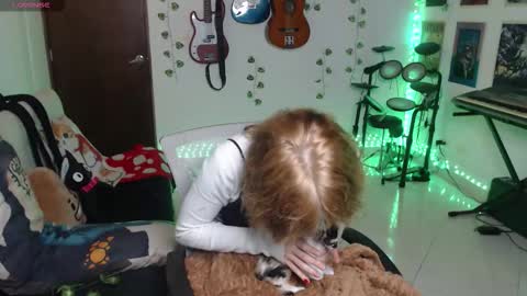 Cassie online show from 12/02/25, 05:35