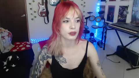 Cassie online show from 12/15/25, 07:18