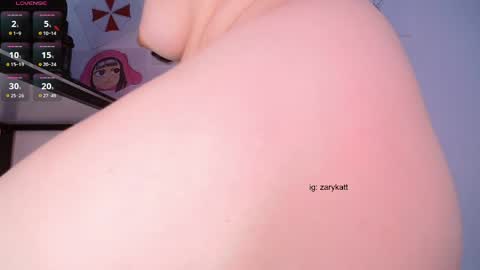 Independent model Modelo independiente online show from 05/21/26, 04:41