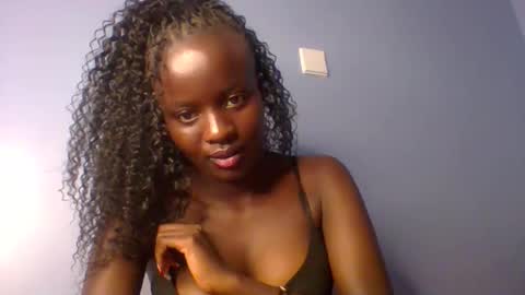 Snapshot of lovely_choco chatting on 02/17/26, 07:20 Choco online show from 02/17/26, 07:20