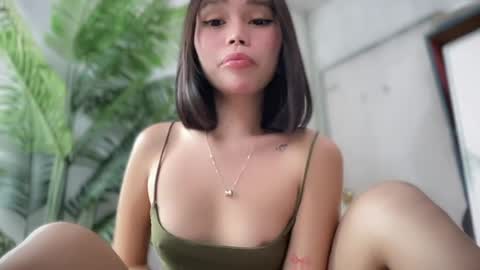 lovely_cittie18 online show from 04/26/26, 06:22