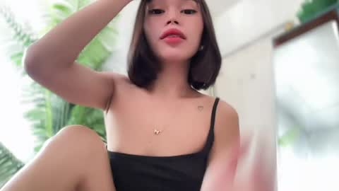 lovely_cittie18 online show from 06/19/26, 03:44
