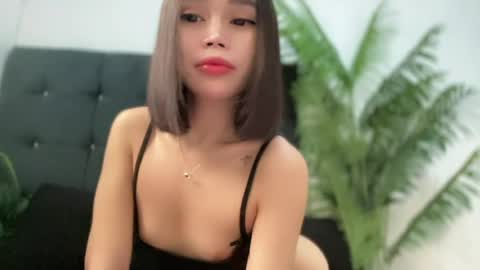lovely_cittie18 online show from 07/23/26, 02:31