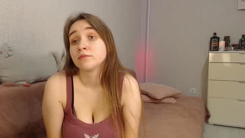 Lovely Hayley online show from 12/20/24, 11:47