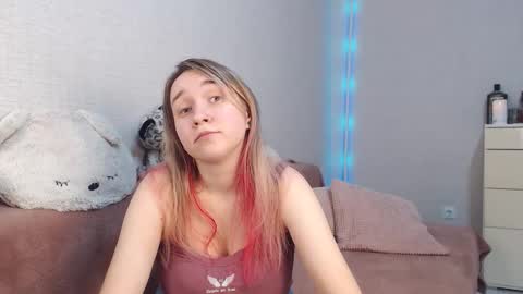 Snapshot of lovely_hayley chatting on 10/30/25, 10:10 Lovely Hayley online show from 10/30/25, 10:10