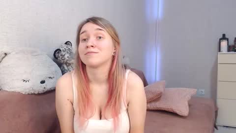 Snapshot of lovely_hayley chatting on 11/04/25, 10:31 Lovely Hayley online show from 11/04/25, 10:31