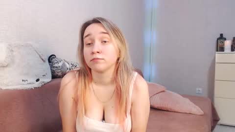 Snapshot of lovely_hayley chatting on 11/25/25, 10:54 Lovely Hayley online show from 11/25/25, 10:54