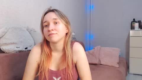 Snapshot of lovely_hayley chatting on 12/20/25, 10:39 Lovely Hayley online show from 12/20/25, 10:39