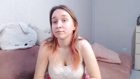 Snapshot of lovely_hayley chatting on 04/12/26, 09:42 Lovely Hayley online show from 04/12/26, 09:42