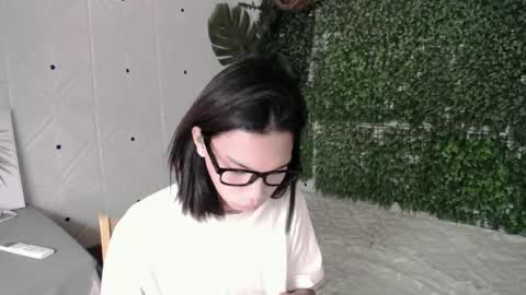 kimmy online show from 06/19/26, 04:33
