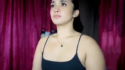 Snapshot of lovely_kurtny04 chatting on 04/15/26, 07:58 LOVE online show from 04/15/26, 07:58