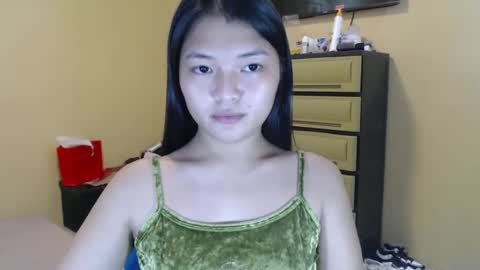 Lovely Laura online show from 12/02/24, 08:19