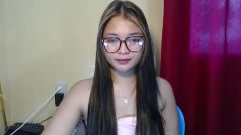 Lovely Laura online show from 12/24/24, 04:22