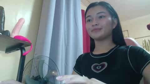 Lovely Laura online show from 09/26/25, 07:40