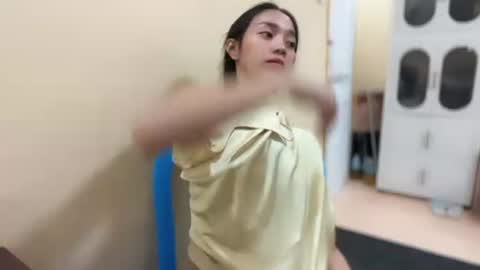 lovely_leah23 online show from 07/09/26, 08:35