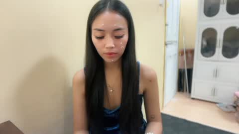 lovely_leah23 online show from 07/11/26, 10:11