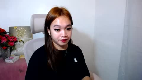 lovely_lianne online show from 07/16/26, 01:33