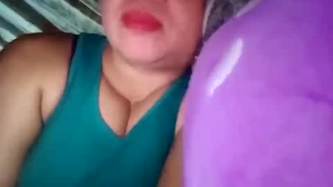 Snapshot of lovely_orchid chatting on 12/05/24, 01:38 lovely_orchid online show from 12/05/24, 01:38