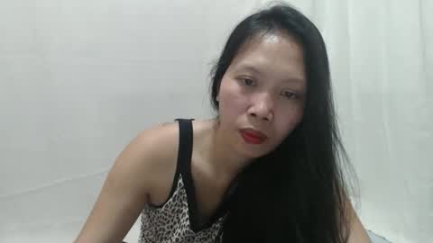 Snapshot of lovely_pinayxxx chatting on 04/14/26, 12:00 lovely_pinayxxx online show from 04/14/26, 12:00
