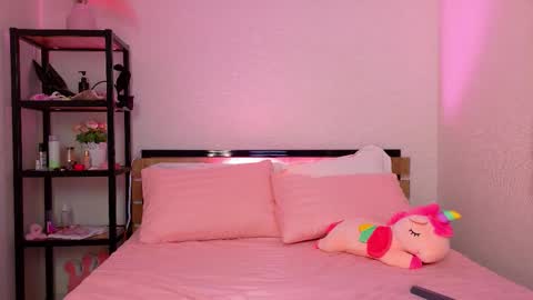 Snapshot of lovely_poppy chatting on 10/09/25, 01:03 Lolly online show from 10/09/25, 01:03