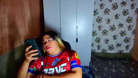 lovely_ricaxxx online show from 10/15/25, 04:40