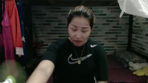 Snapshot of lovely_singlemom chatting on 04/01/26, 12:22 ask me dear online show from 04/01/26, 12:22