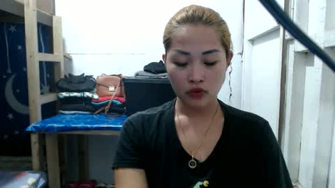 Snapshot of lovely_singlemom chatting on 05/28/26, 04:54 ask me dear online show from 05/28/26, 04:54