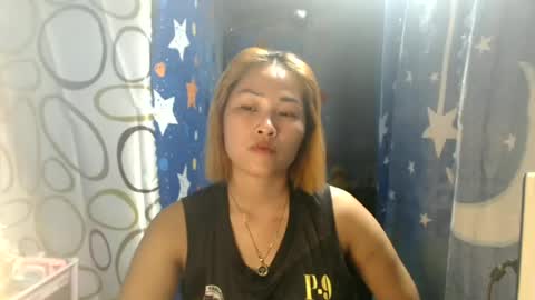 Snapshot of lovely_singlemom chatting on 06/18/26, 12:09 ask me dear online show from 06/18/26, 12:09