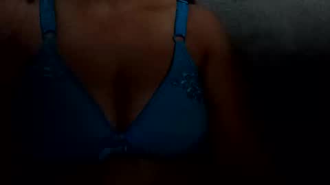 Snapshot of lovely_sweet_girl chatting on 10/31/25, 10:22 katrina follow me guys online show from 10/31/25, 10:22