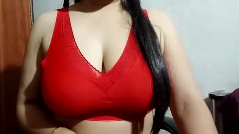 Snapshot of lovely_sweet_girl chatting on 04/05/26, 02:42 katrina follow me guys online show from 04/05/26, 02:42