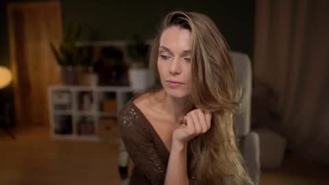 Snapshot of lovely_tammy chatting on 10/16/25, 01:56 Very miss youWill be back soon Tammy online show from 10/16/25, 01:56