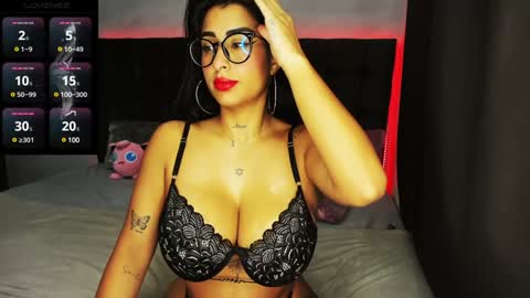 Snapshot of lovely_violet13 chatting on 01/29/25, 01:07 lovely violet13 online show from 01/29/25, 01:07