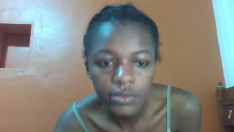 Lovely yvonne online show from 10/08/25, 03:53