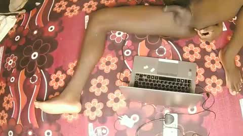 lovelyandsexy256 online show from 06/05/26, 08:36