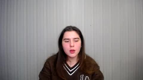 Snapshot of lovelyangel_xx chatting on 12/13/24, 01:55 lovelyangel_xx online show from 12/13/24, 01:55