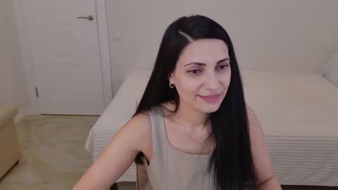 Snapshot of lovelybeatricee chatting on 03/12/26, 11:05 Beatrice online show from 03/12/26, 11:05
