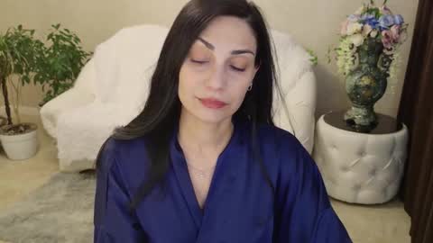 Snapshot of lovelybeatricee chatting on 03/21/26, 10:53 Beatrice online show from 03/21/26, 10:53