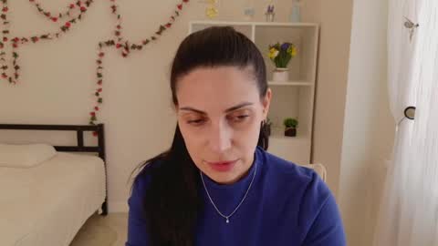 Snapshot of lovelybeatricee chatting on 04/11/26, 11:03 Beatrice online show from 04/11/26, 11:03